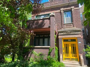 2649 N Whipple St #1R, Chicago, IL 60647