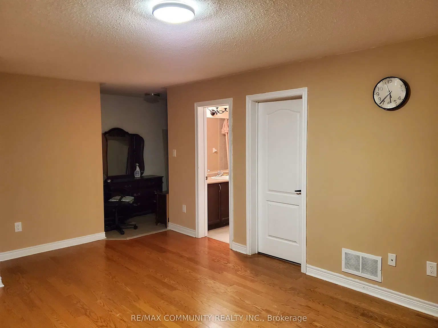 1 bed, $1,800 — Photo 2