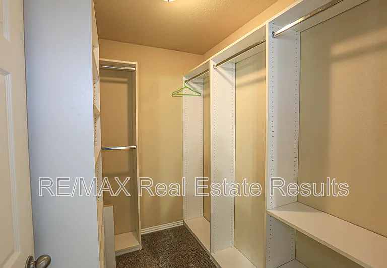 3711 SW Hansom Loop — Photo 18