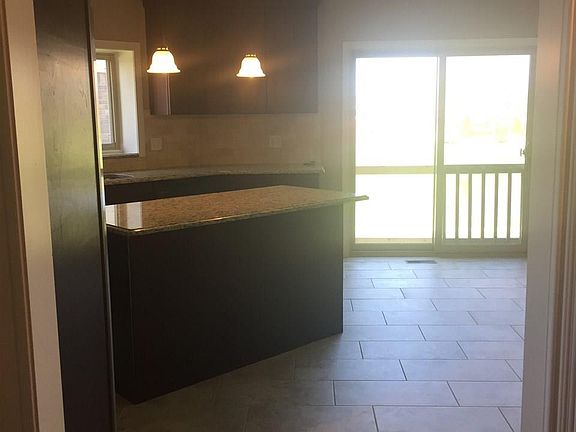 2nd image of 62847 Franklin Park Dr