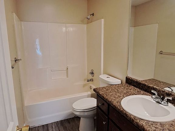 4th image of 123 Twelve Oaks Ct