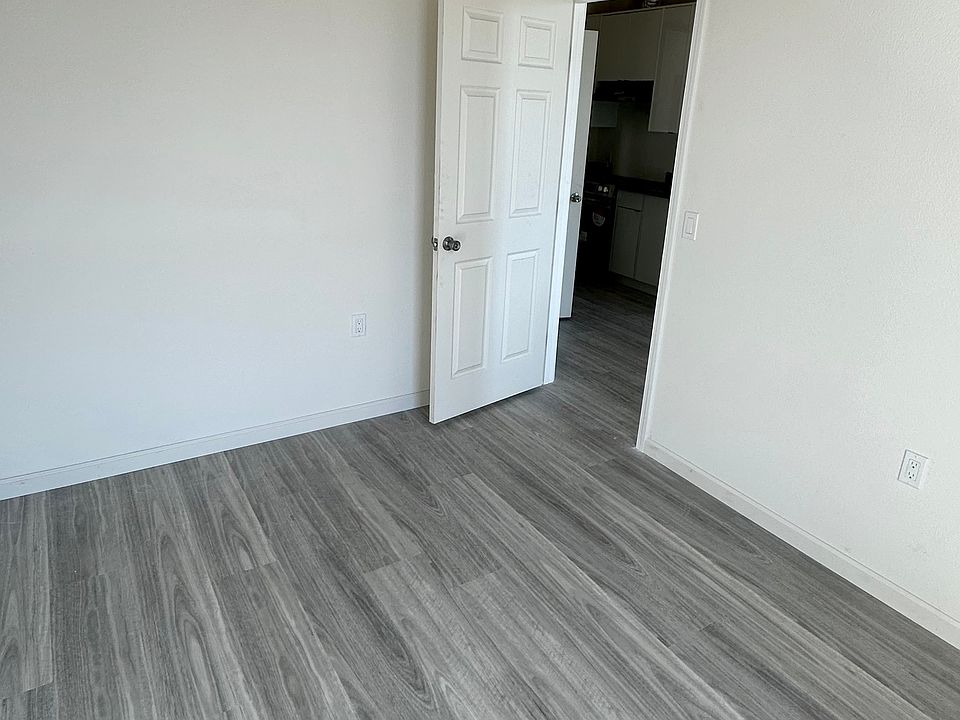 718 ster St Oakland CA Zillow