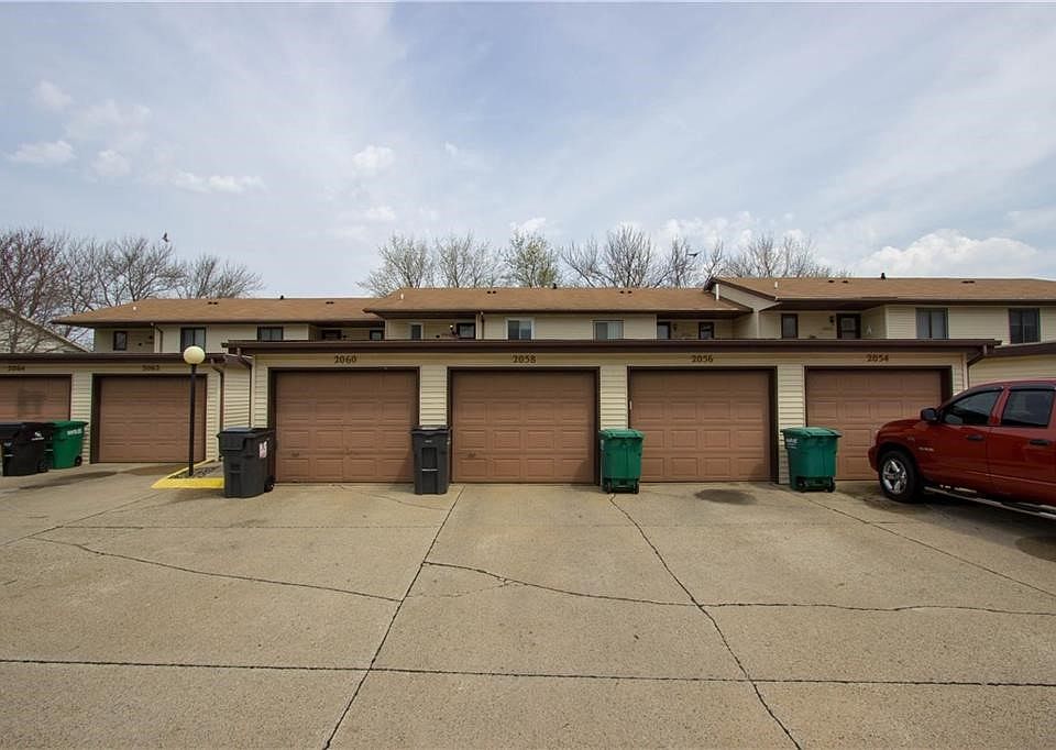 1st image of 2058 NW Hickory Ln