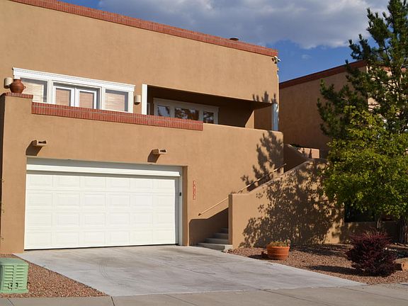 2nd image of 5612 Bosque Vista Dr NE