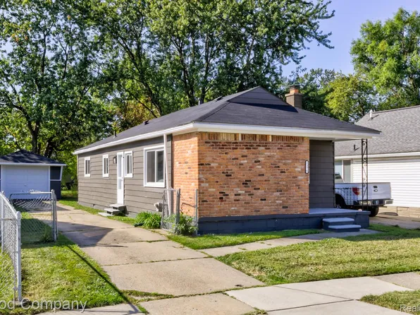 7276 Packard Ave, Warren, MI 48091