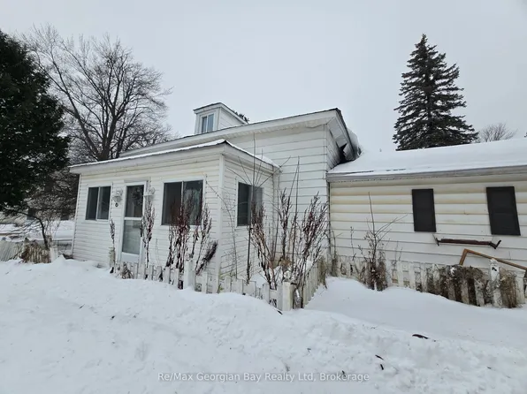 8 Mill St, Severn, ON L0K 1E0