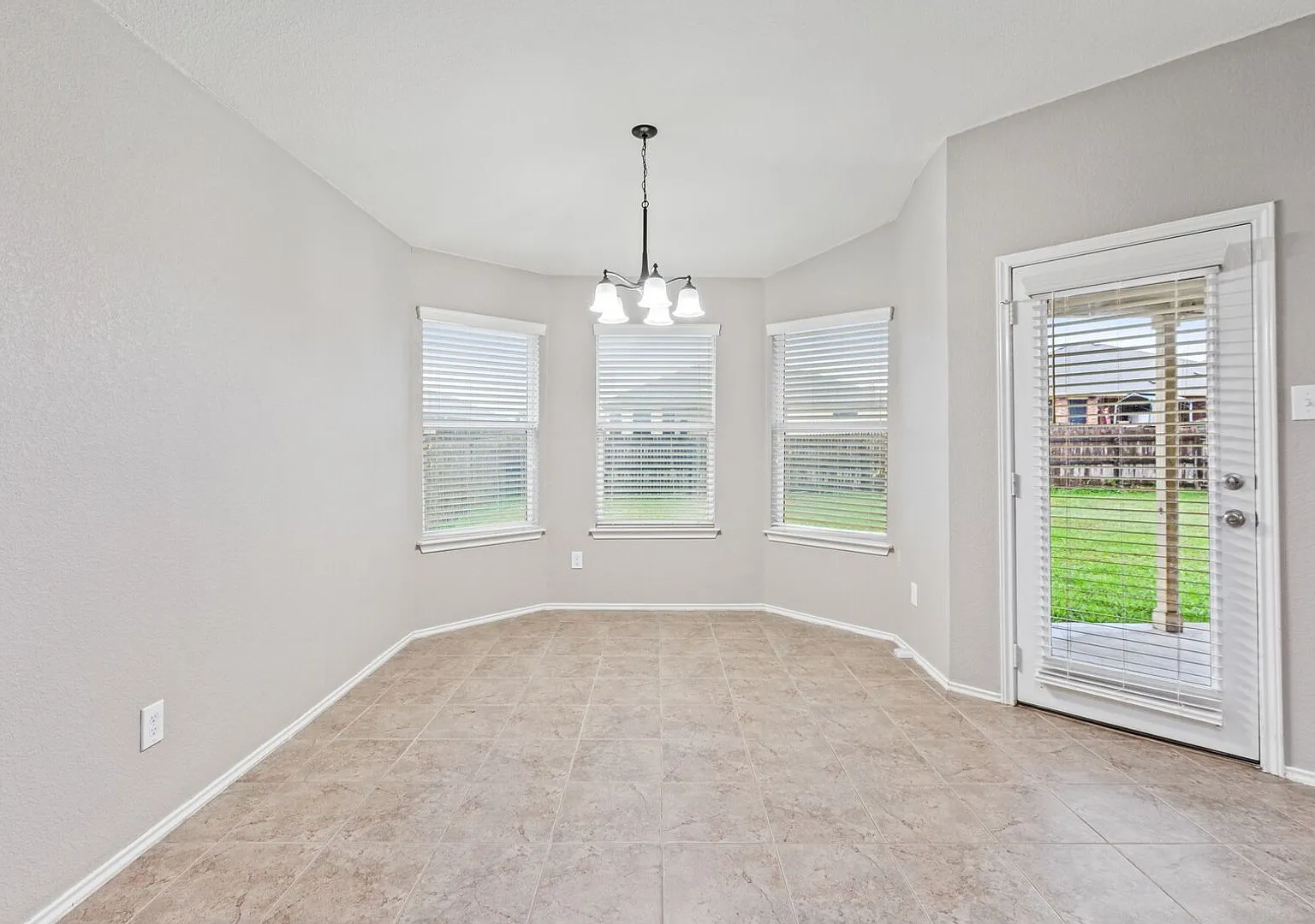 Open Concept Living In Midway Isd — Photo 3