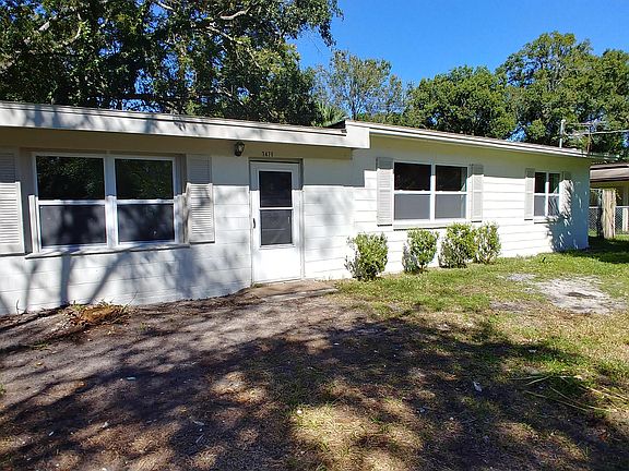 2nd image of 3471 Brookhaven Dr
