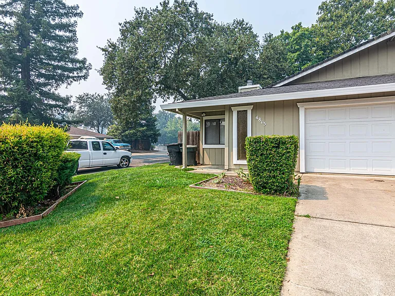 4813 Suncrest Way — Photo 1