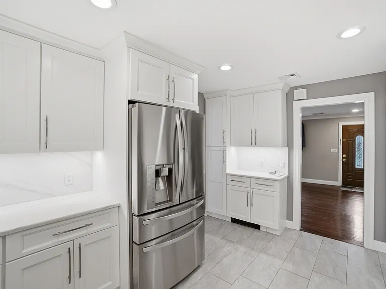 45 Oakland Ave — Photo 7