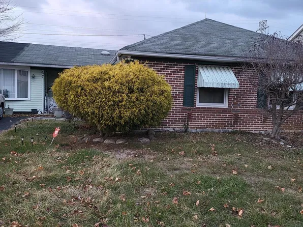 67 Medford Ln, Willingboro, NJ 08046