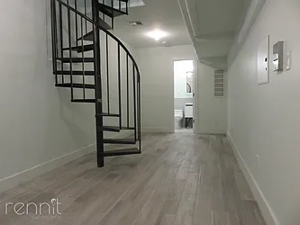 Rented by Rennit Inc.