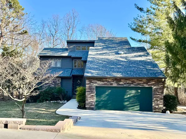 2420 Hopkins Dr, McGaheysville, VA 22840