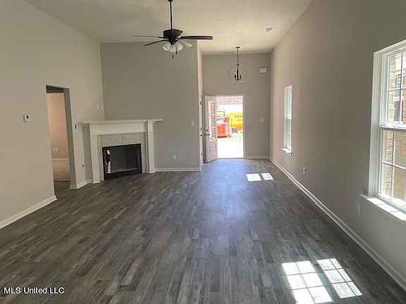 5th image of 1624 Thomas St