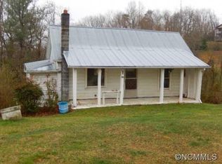 67 S School Rd, Marshall, NC 28753