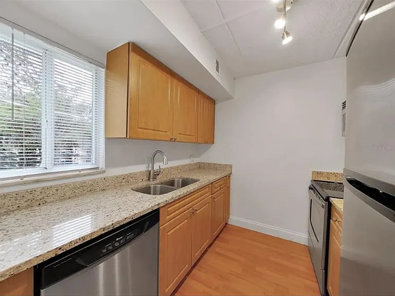 3206 W Azeele St #223 — Photo 12