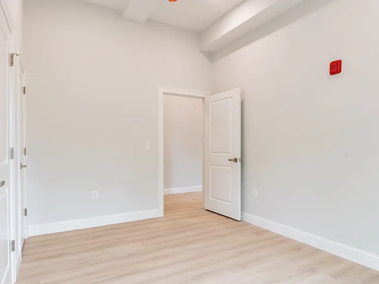 146 Main St #204 — Photo 7