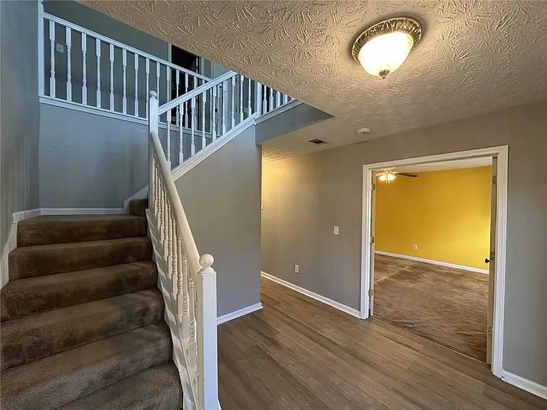 1847 Harmony Trce — Photo 2