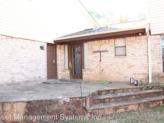 4th image of 28 Live Oak Ln