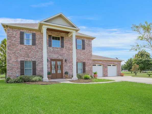 707 Hummingbird Ln, New Iberia, LA 70560