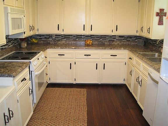 5th image of 428 S Grain St