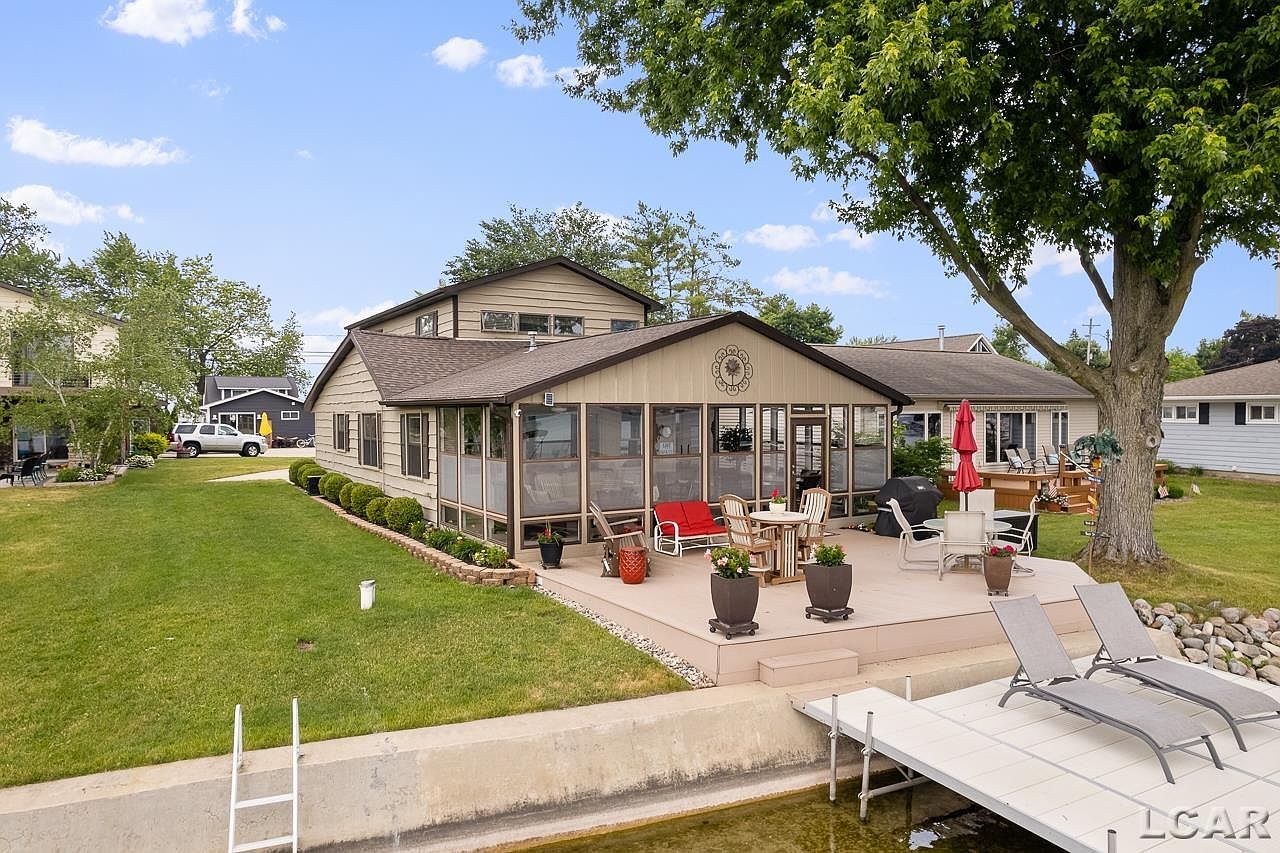 2200 Round Lake Hwy, Manitou Beach, MI 49253 Zillow