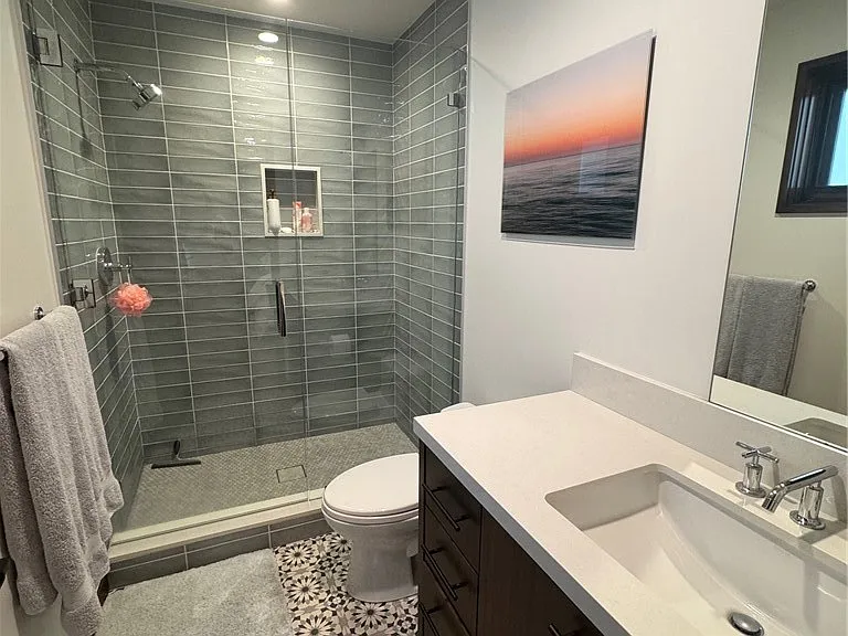 1120 Palm Dr — Photo 17