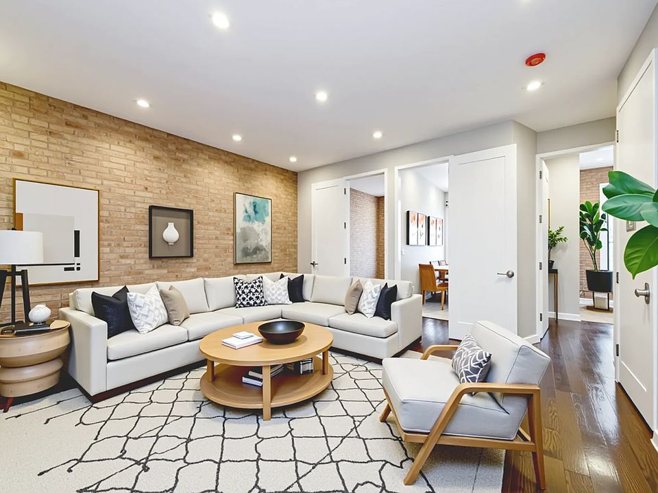 1st image of 325 E 14th St #Penthouse 3