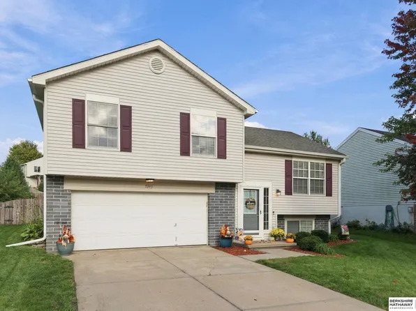 7203 S 177th St, Omaha, NE 68136