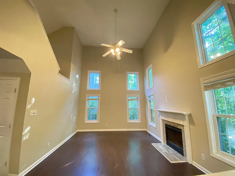 228 Mint Hill Dr — Photo 6
