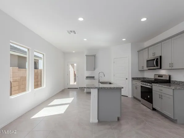 9970 N Cascalote Ln, Marana, AZ 85653