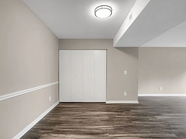 Windtree Apartment Homes — Photo 34