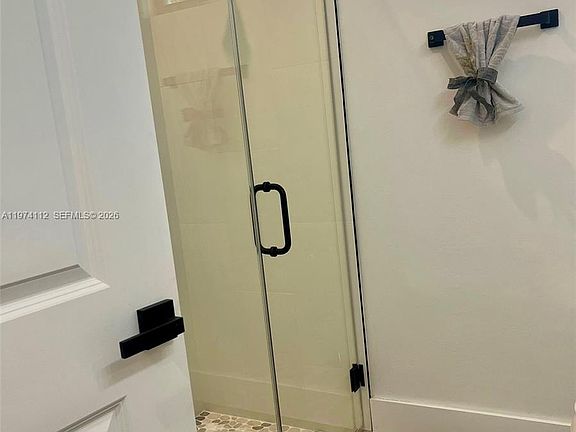 4th image of 3365 Douglas Rd