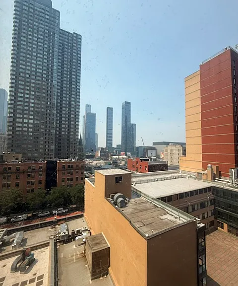 500 W 43rd St #9K — Photo 7