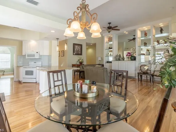 7687 Hernando CT, NAPLES, FL 34114