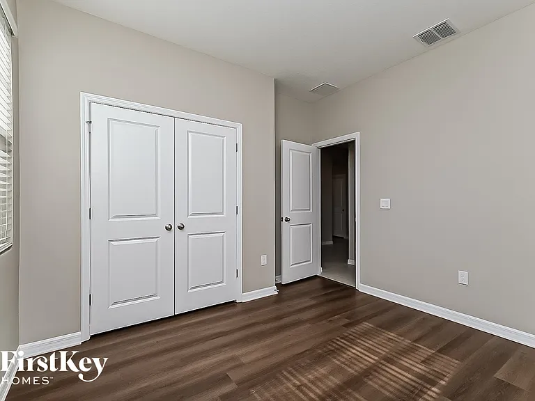 11836 Clare Hill Ave — Photo 9