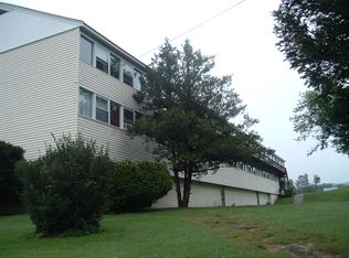 126 Grove St APT 2, Rutland, VT 05701