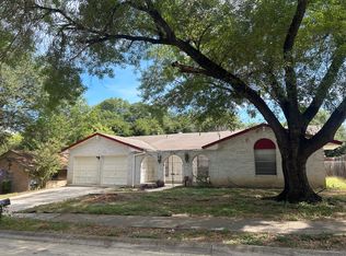 5927 Forest Knoll St, San Antonio, TX 78240