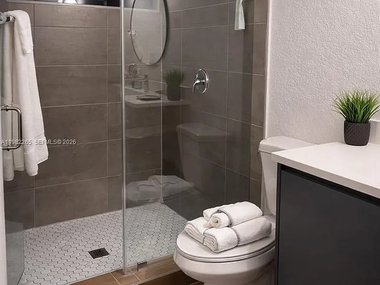 613 NW 10th St #2 — Photo 11