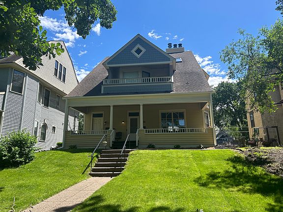 3rd image of 596 Grand Ave APT 3