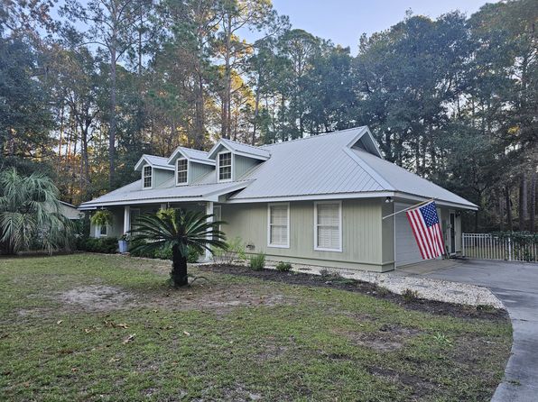 14 Egret Dr