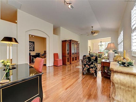 3rd image of 429 Lehalis Dr