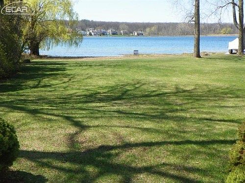 No wake lake