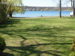 4419 Harp Dr, Linden, MI 48451