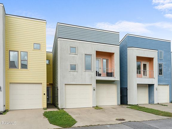 3rd image of 128 Saint Germaine Cir