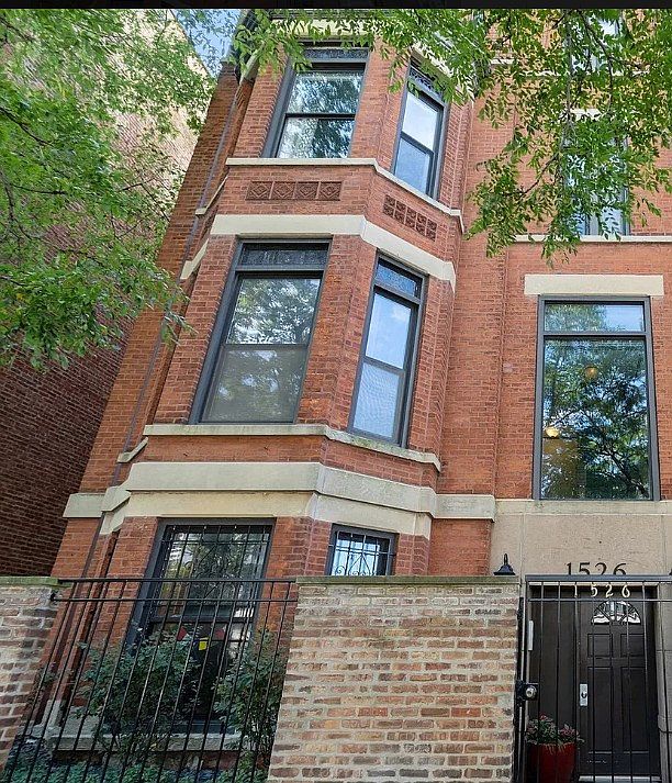 1st image of 1526 N Lasalle St #1E