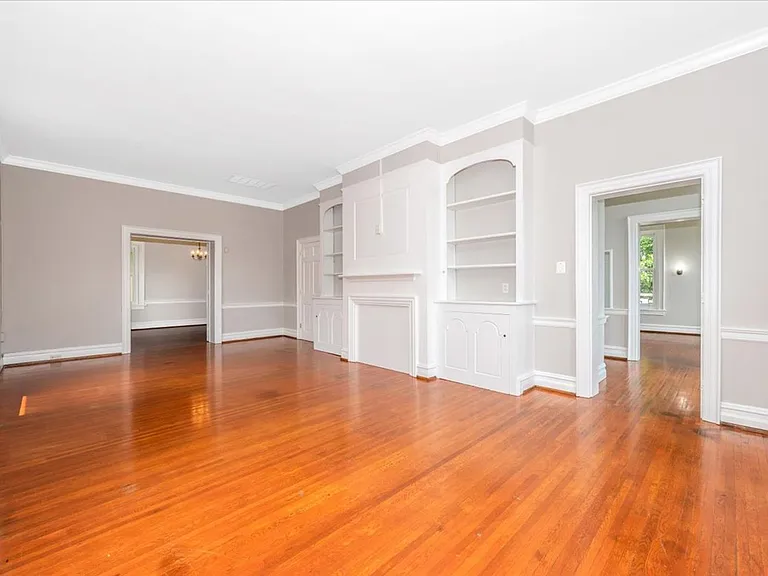 457 N Potomac St — Photo 3