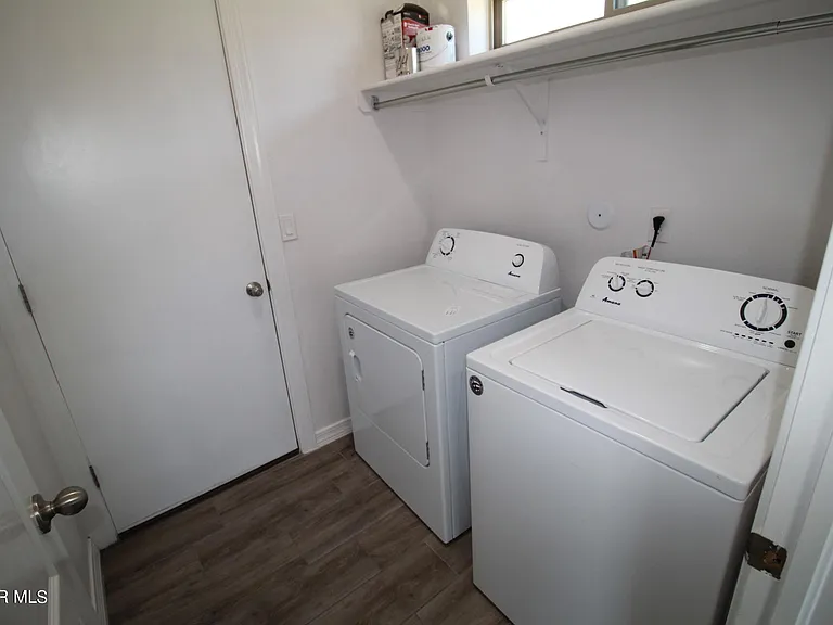 620 Adrian Arellano St W — Photo 25