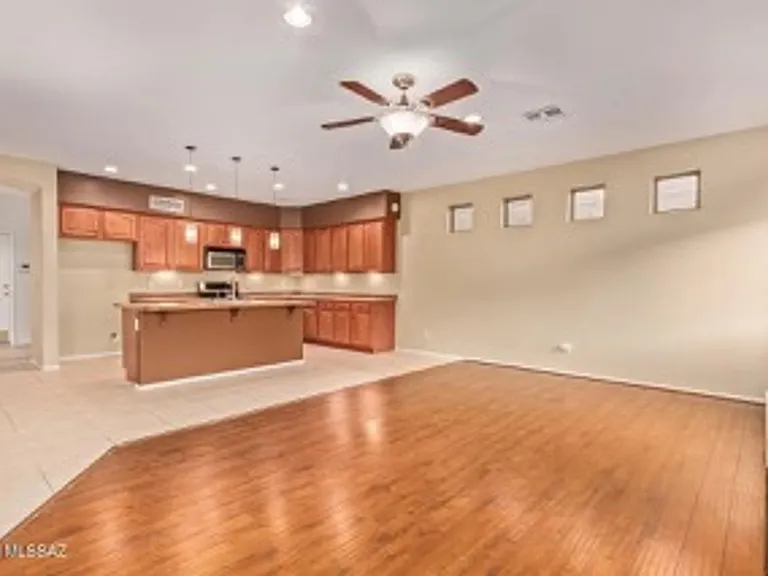 3496 N Camino La Jicarrilla — Photo 2