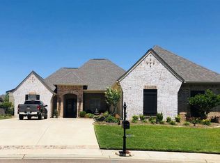 1503 Crystal Crowne, Flowood, MS 39232
